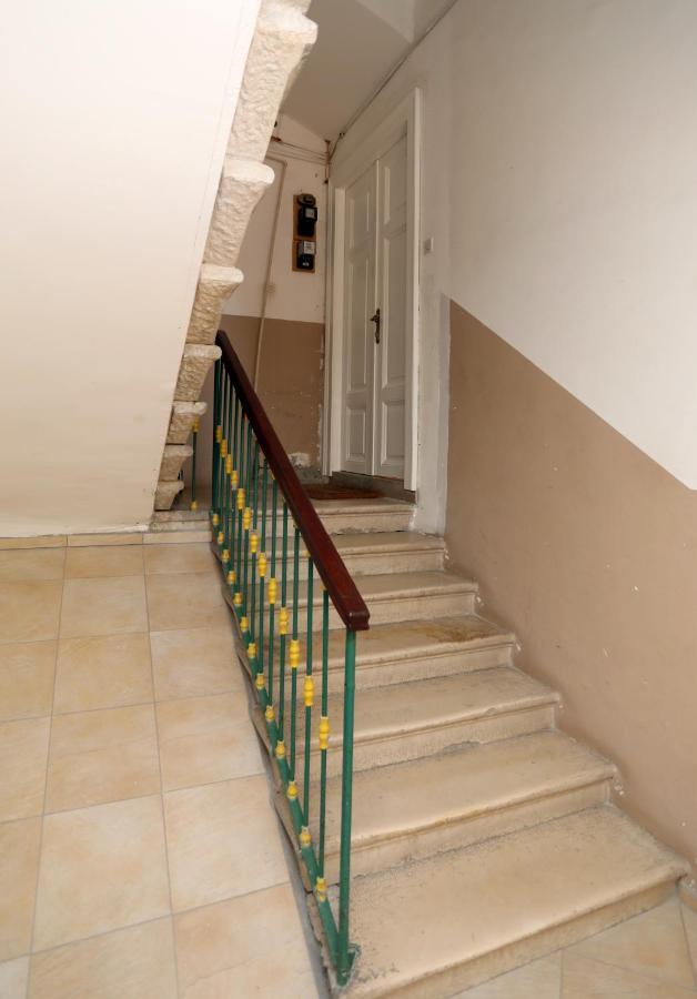Apartman Kamala Pula Exterior photo